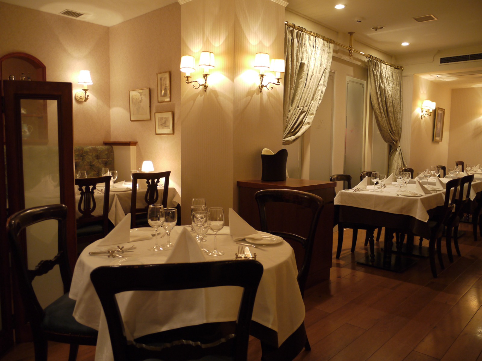 アルポルト 店内